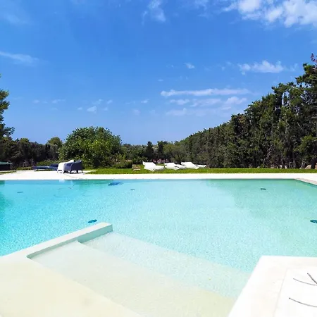 Ferienhaus Mit Privatpool Fuer 18 Personen Ca 800 Qm In Gallipoli, Apulien Provinz Lecce * Gallipoli